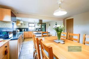 Photo 32- click for photo gallery